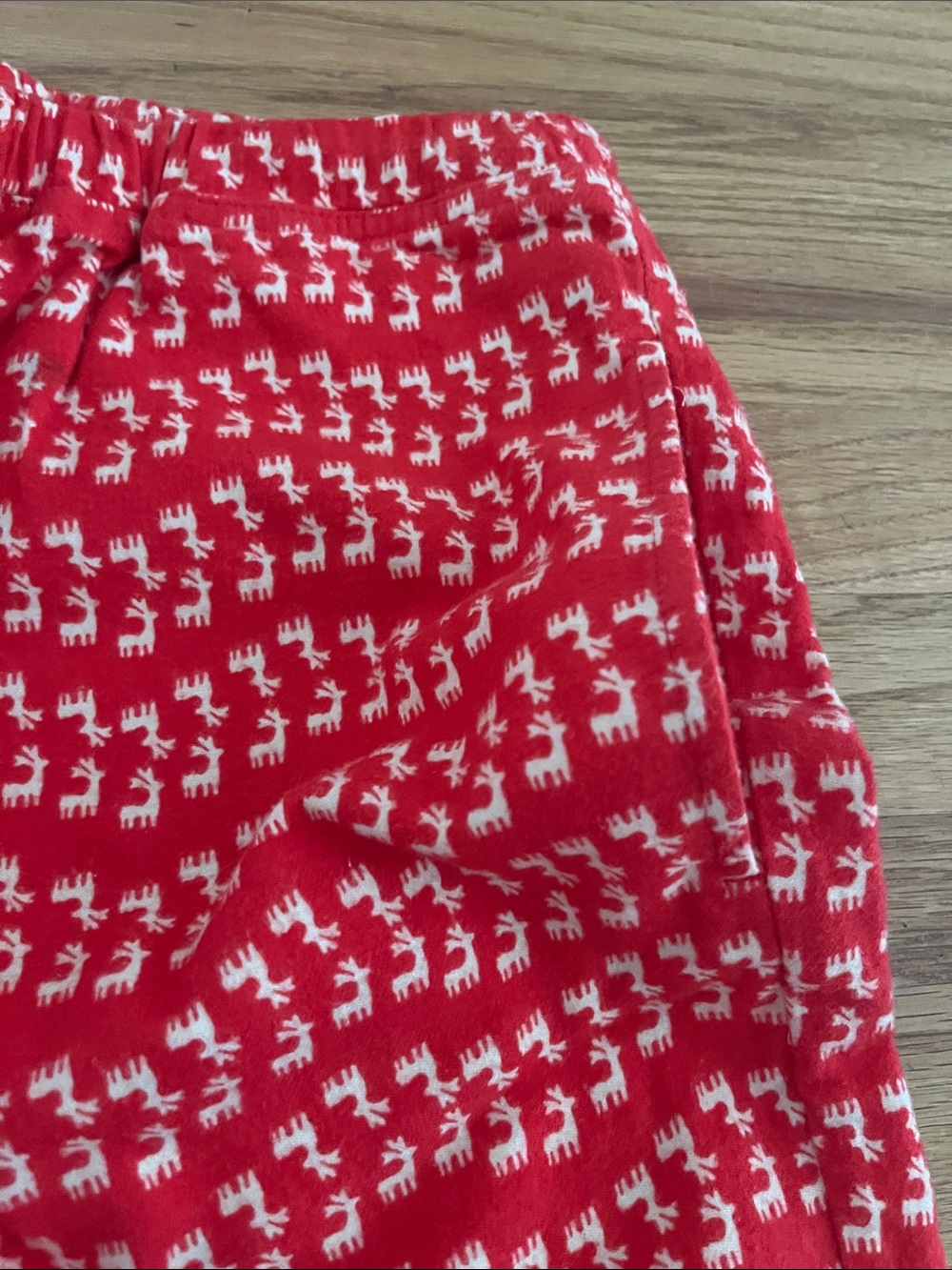 Hanna Andersson Red Patterned reindeer pajama bottoms - Picture 4 of 7